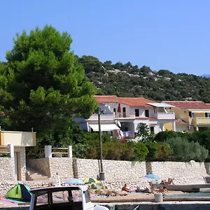  Apartment Nada